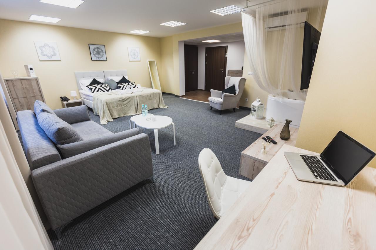 Hotel Czarno Na Bialym Krakov Exteriér fotografie